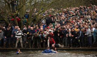 国际足球赛比赛时间